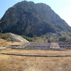 El Rey de las entrañas de la tierra al cielo.  (Chalcatzingo, Morelos)